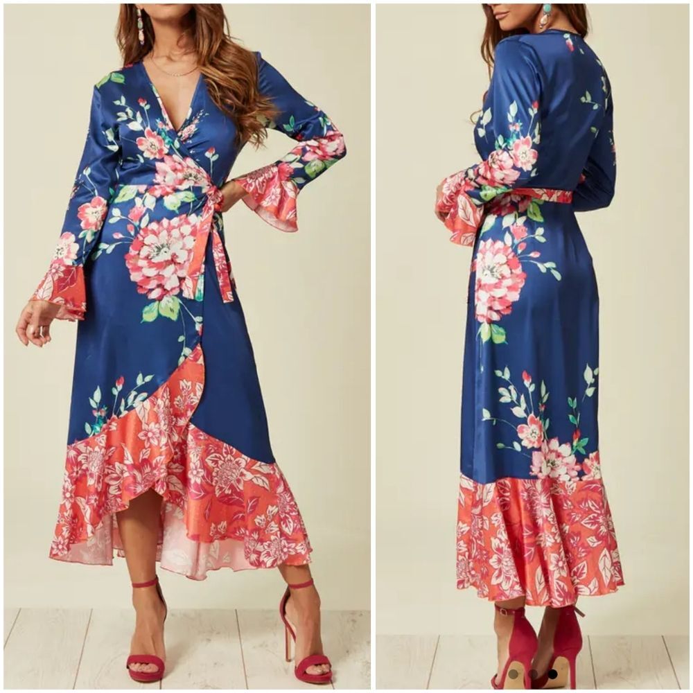 🍒NWT🍒 KIMONO STYLE WRAP DRESS